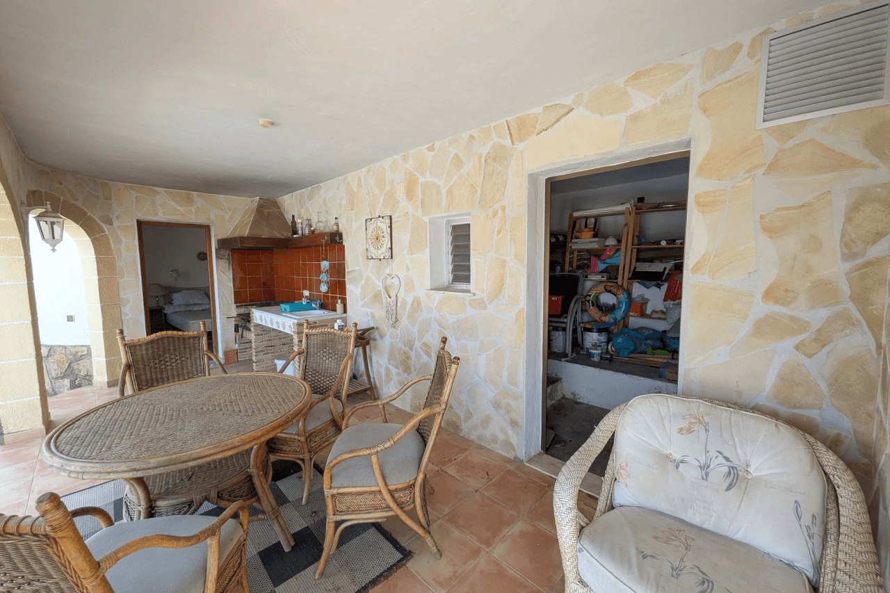C4XY8333DEN Villa con piscina y vistas panorámicas al mar a la venta en Denia.