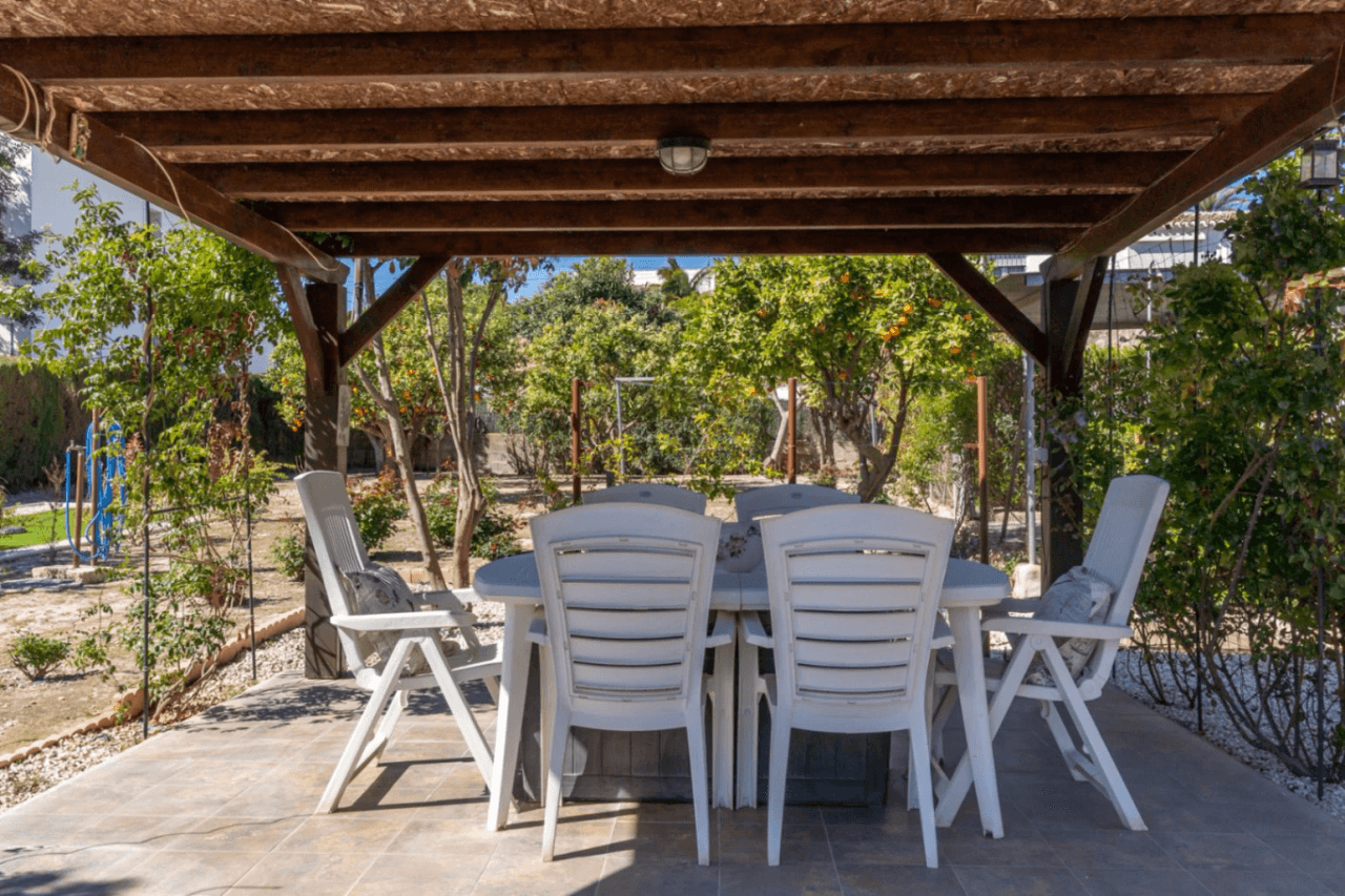 Villa for sale with sea views in Jávea