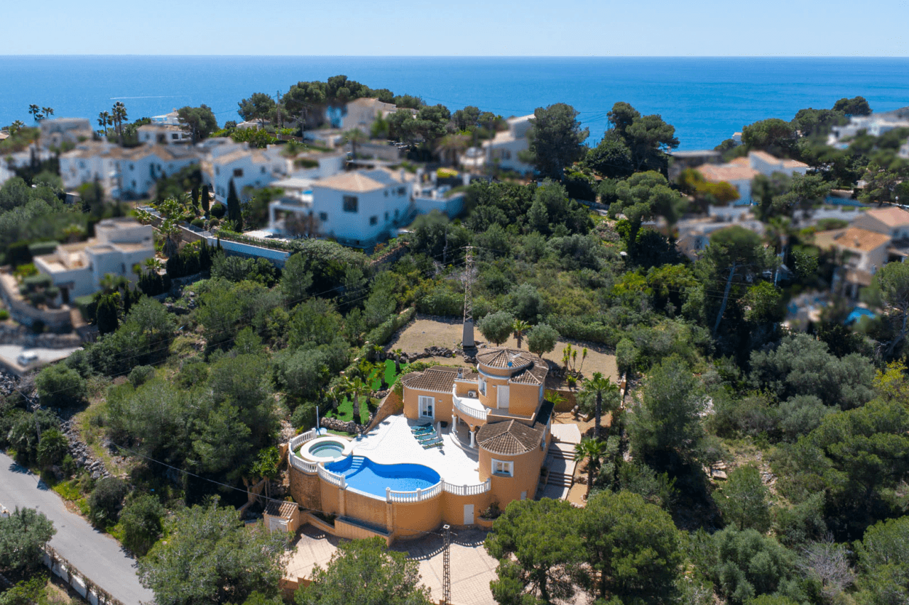 4643JAV Villa en venta en Costa Nova, Jávea