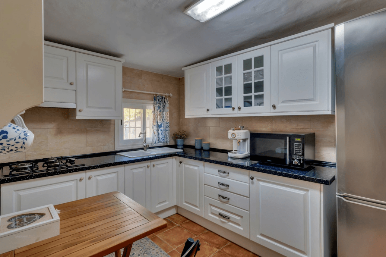 Villa for sale with sea views in Jávea