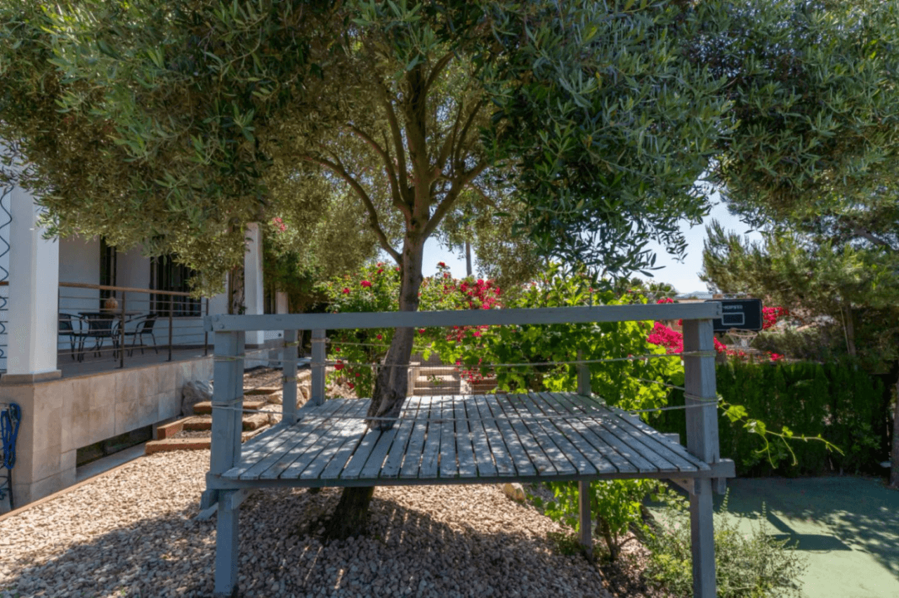 Impressive villa for sale in Jávea, with indoor and outdoor swimming pools