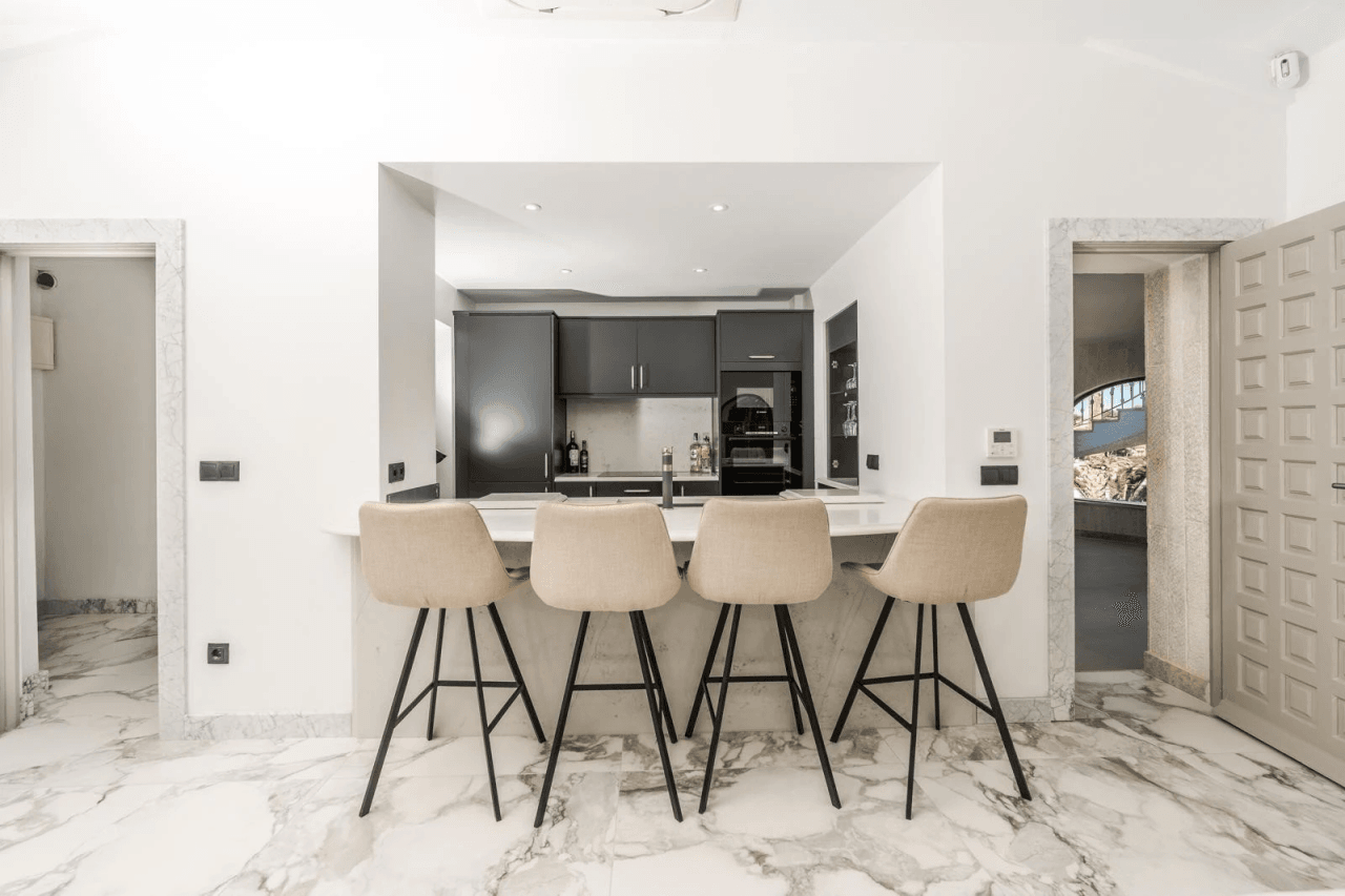 Luxury villa for sale in Jávea with pool, sea views, and independent apartment – Balcón al Mar, Costa Blanca