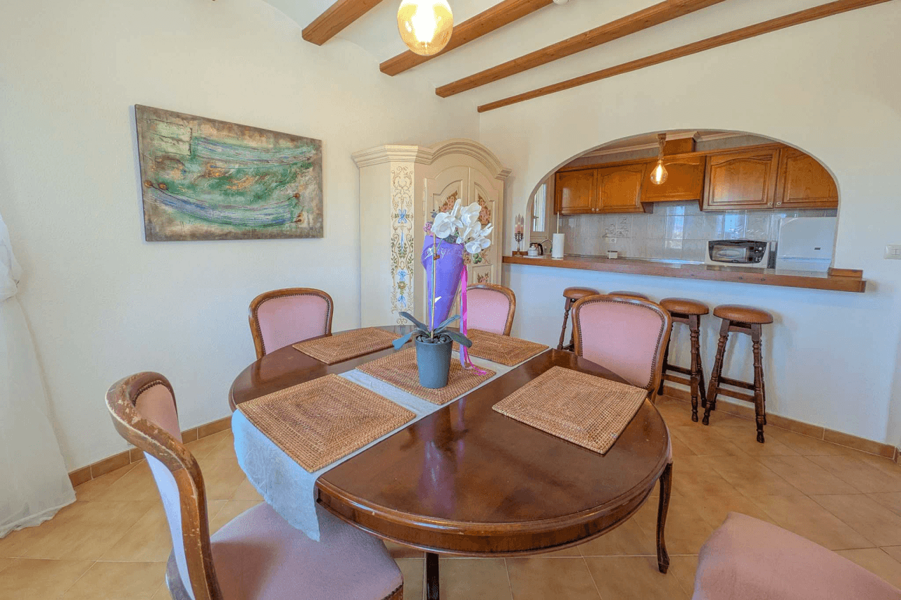 C4XY8333DEN Villa con piscina y vistas panorámicas al mar a la venta en Denia.