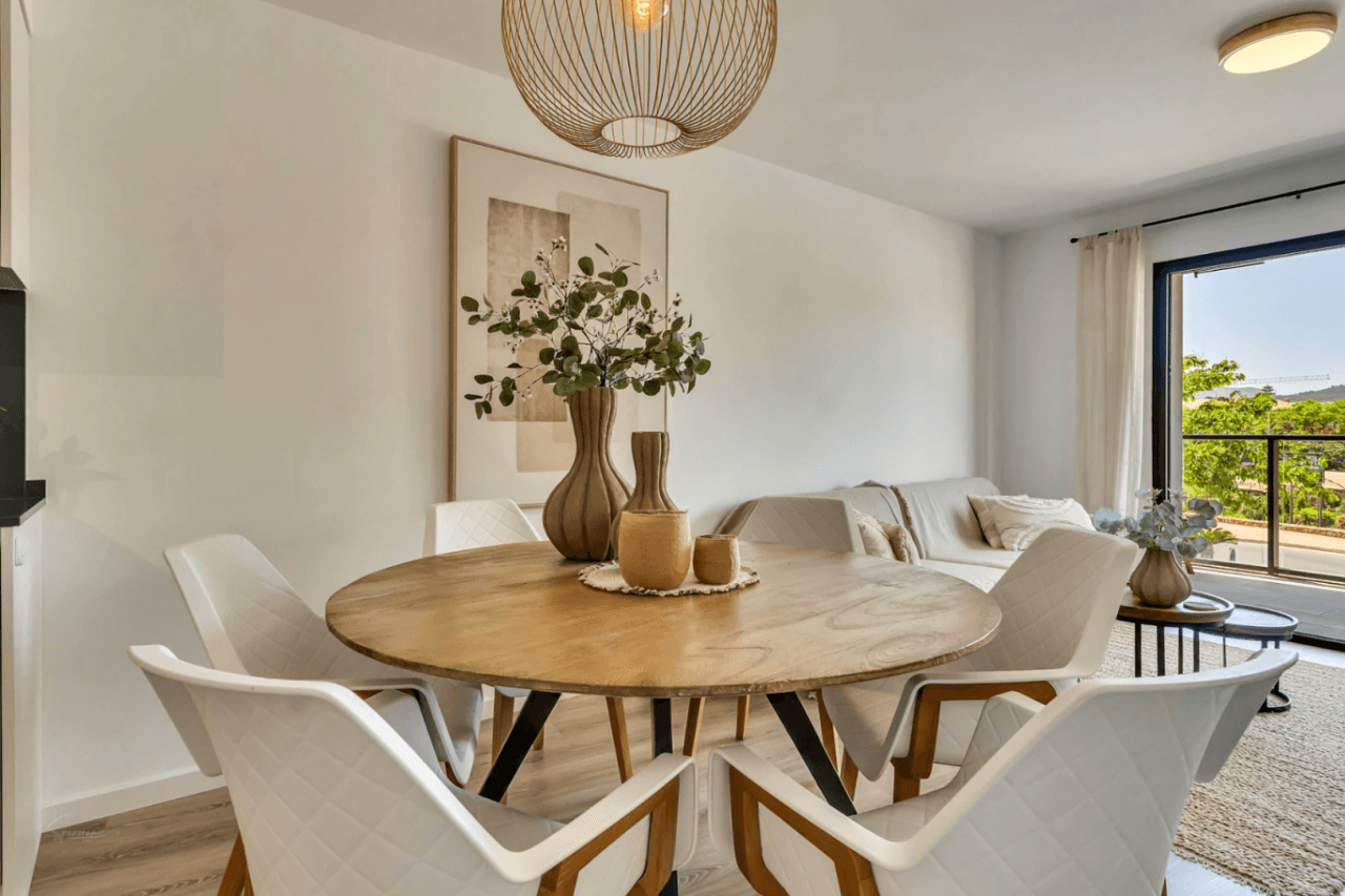 Appartement moderne et élégant orienté au sud avec piscine, à Jávea