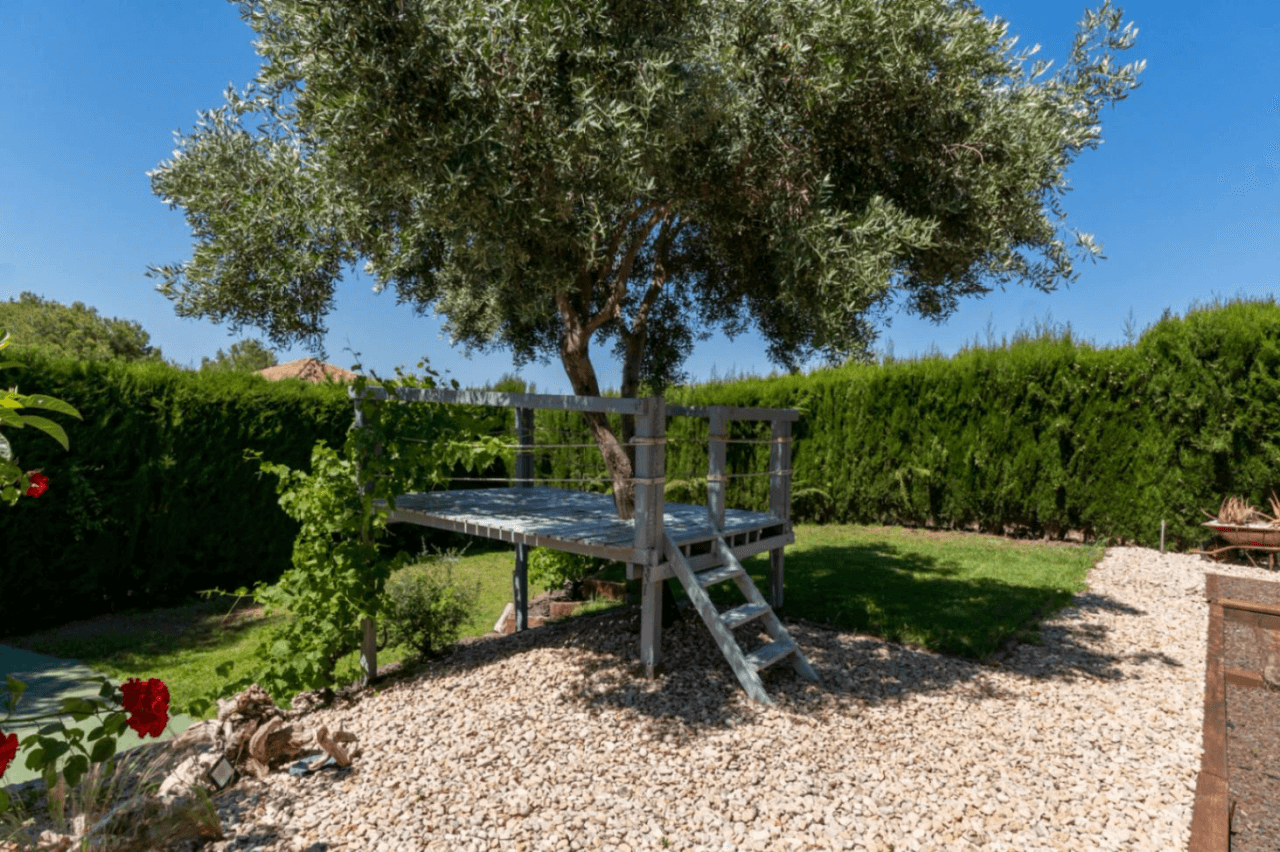Impressive villa for sale in Jávea, with indoor and outdoor swimming pools