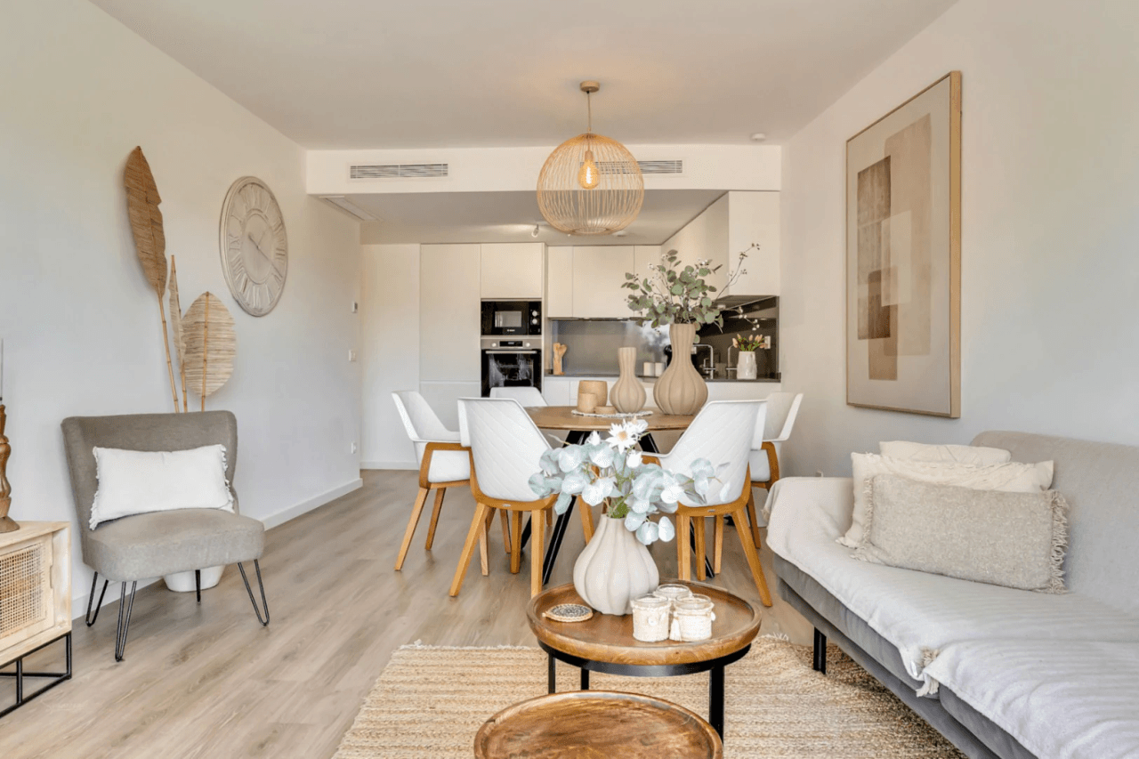 Appartement moderne et élégant orienté au sud avec piscine, à Jávea