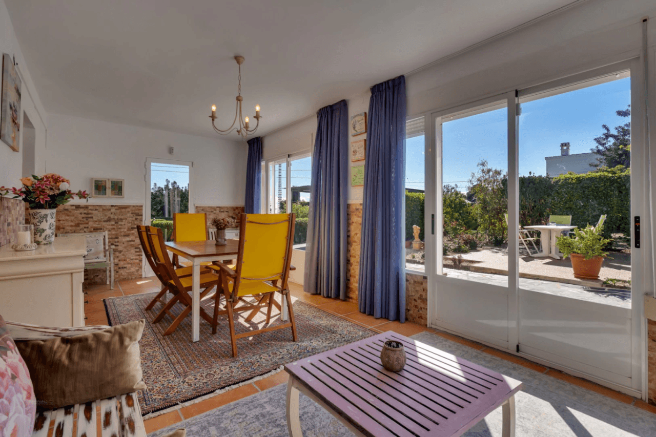 Villa for sale with sea views in Jávea