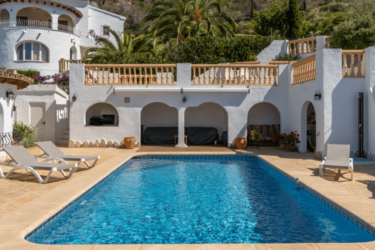 Villa with stunning panoramic views, in Jávea