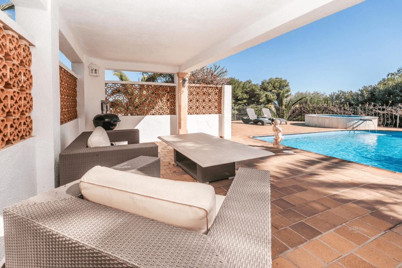 Luxury villa for sale in Jávea with pool, sea views, and independent apartment – Balcón al Mar, Costa Blanca