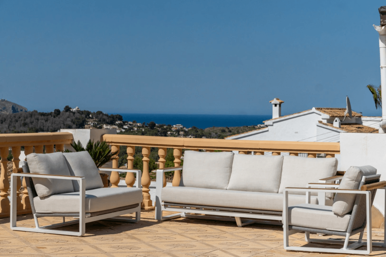 Villa with stunning panoramic views, in Jávea