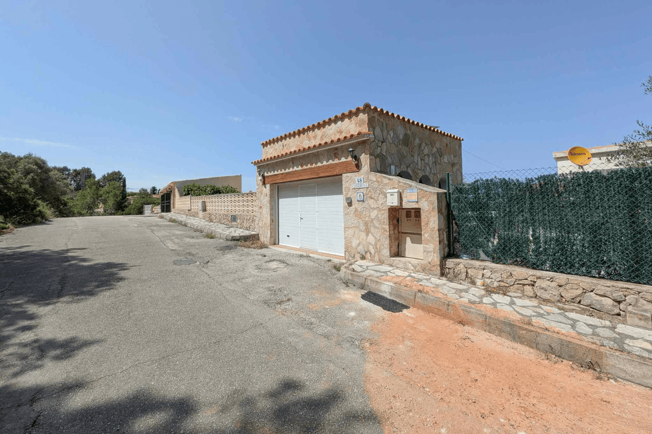 C4XY8333DEN Villa con piscina y vistas panorámicas al mar a la venta en Denia.