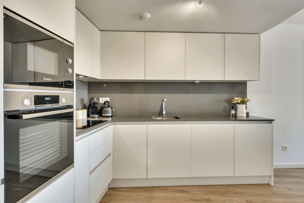 Appartement moderne et élégant orienté au sud avec piscine, à Jávea