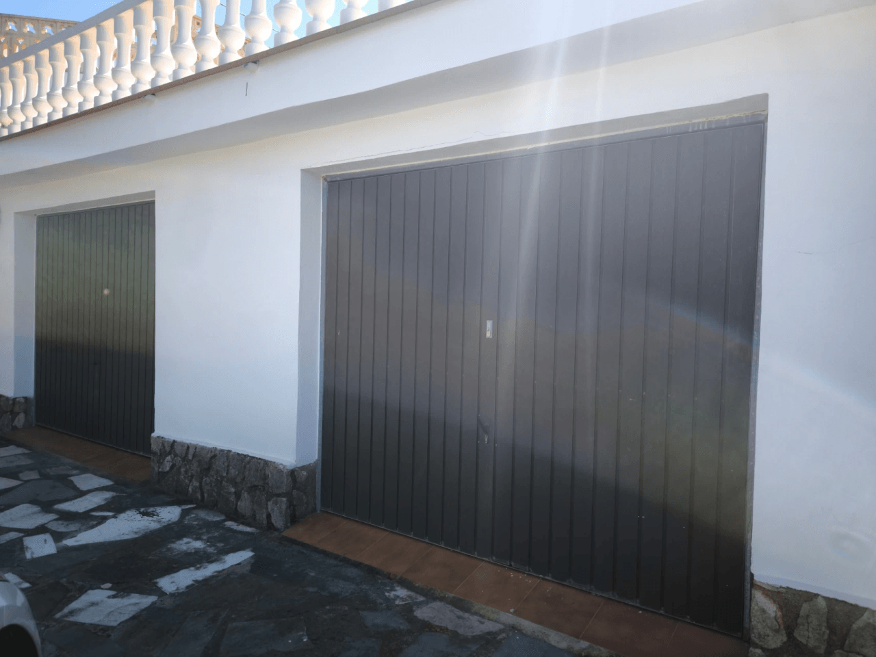 Villa con apartamento de invitados y vistas al mar en Dénia