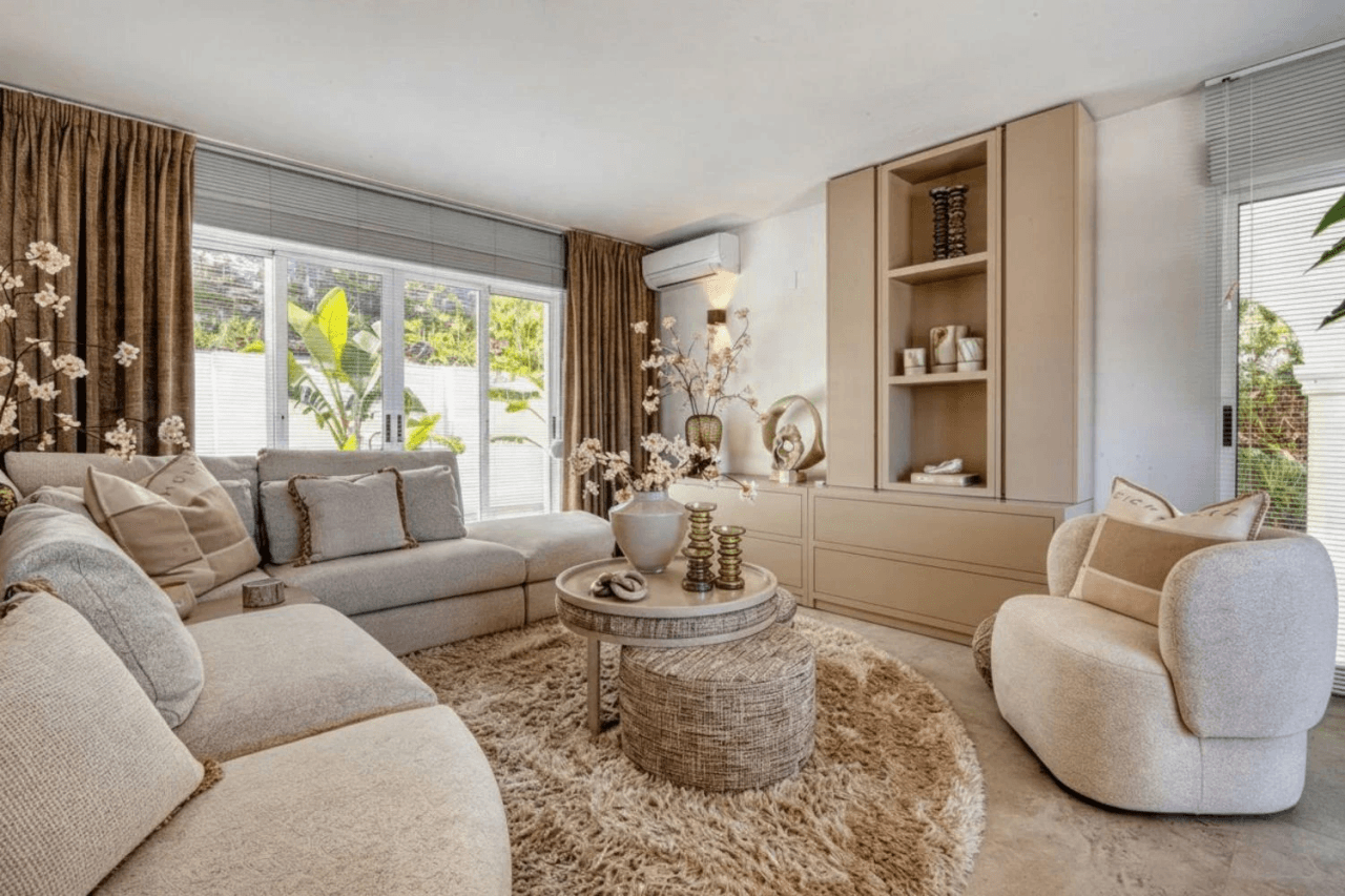 C3XY4646JAV Renovated villa with sea view for sale in Piver