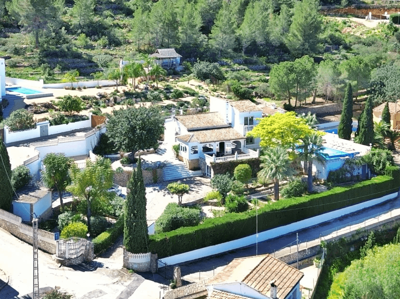 Villa con apartamento de invitados y vistas al mar en Dénia