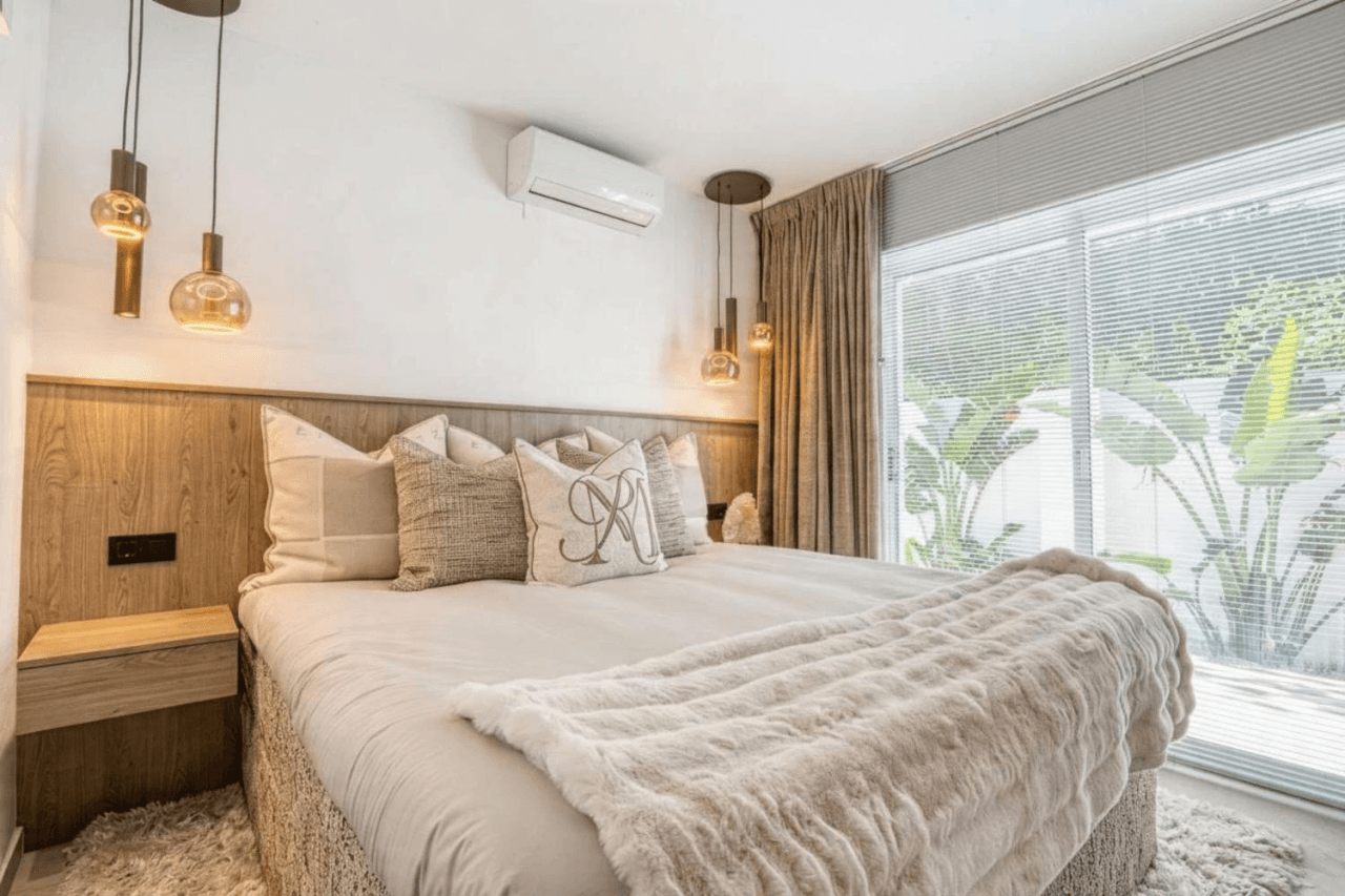 C3XY4646JAV Renovated villa with sea view for sale in Piver