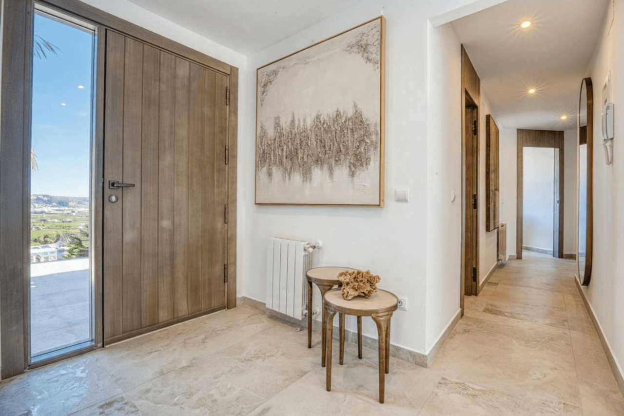 C3XY4646JAV Renovated villa with sea view for sale in Piver