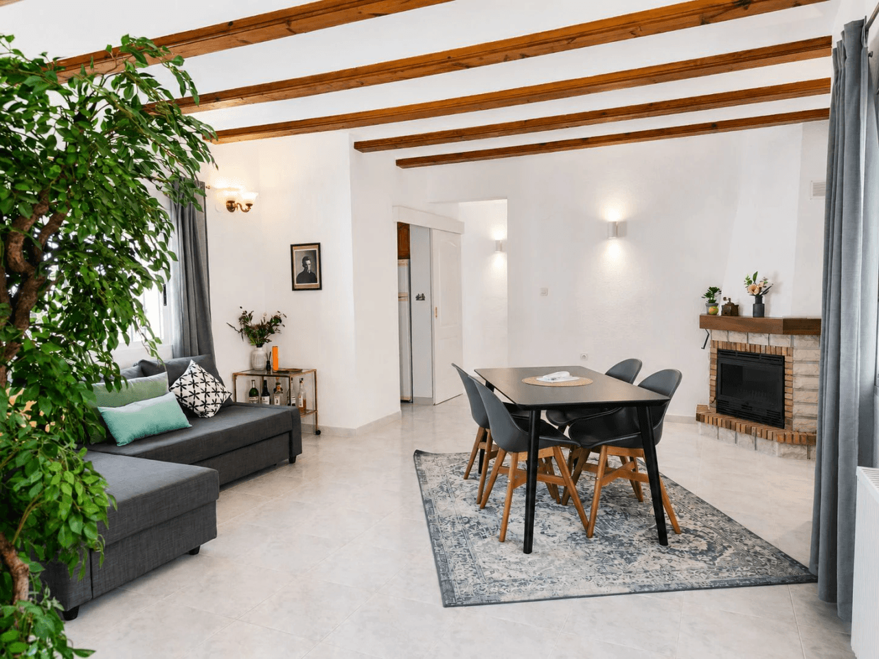 Villa de 3 dormitorios y vistas al mar en el Montgó, Dénia