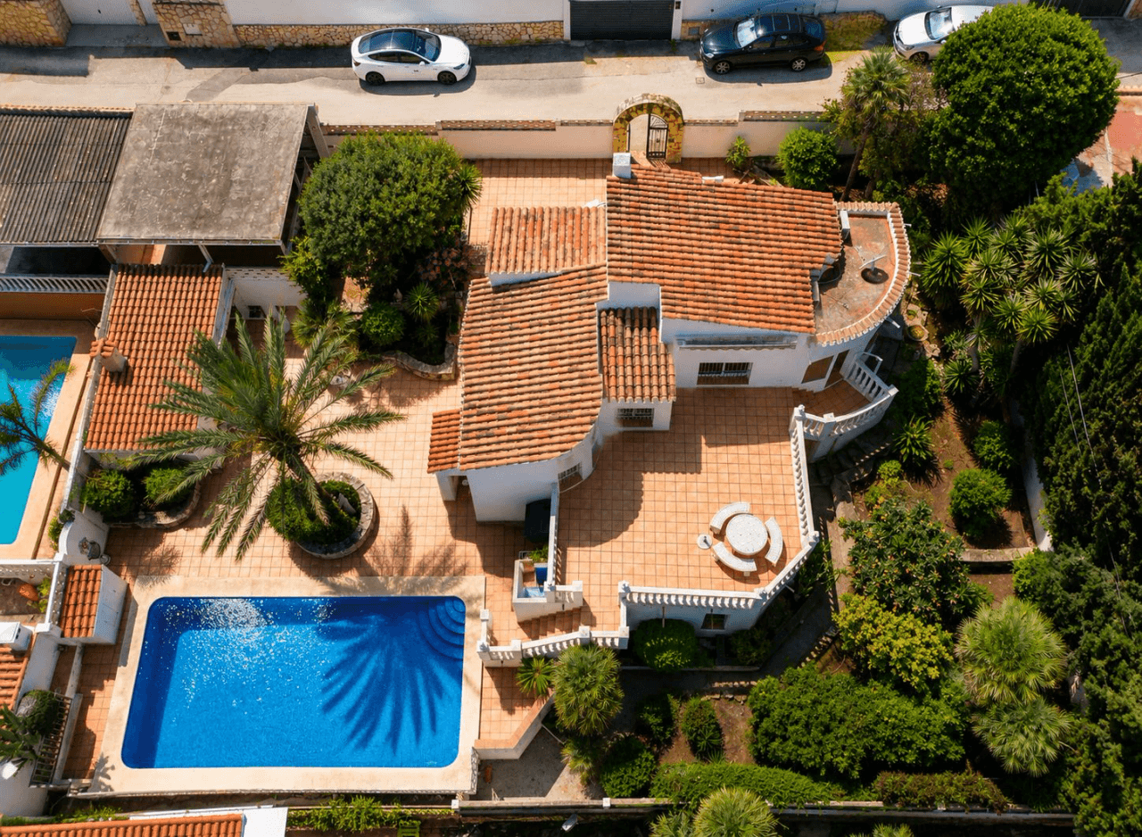 Villa de 3 dormitorios y vistas al mar en el Montgó, Dénia