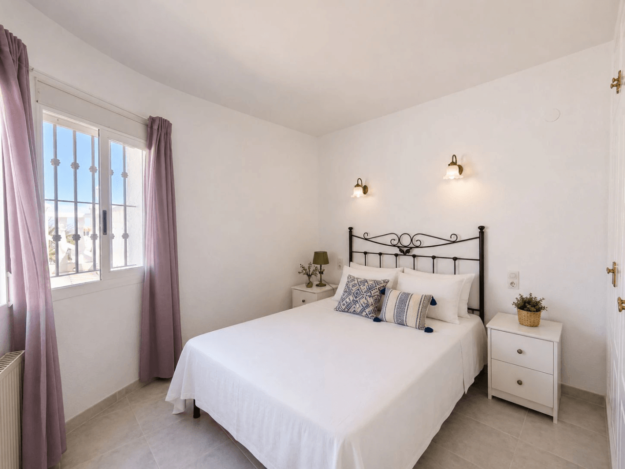 Villa de 3 dormitorios y vistas al mar en el Montgó, Dénia