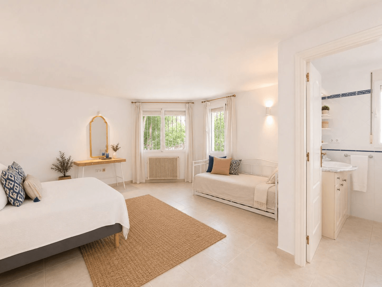 Villa de 3 dormitorios y vistas al mar en el Montgó, Dénia