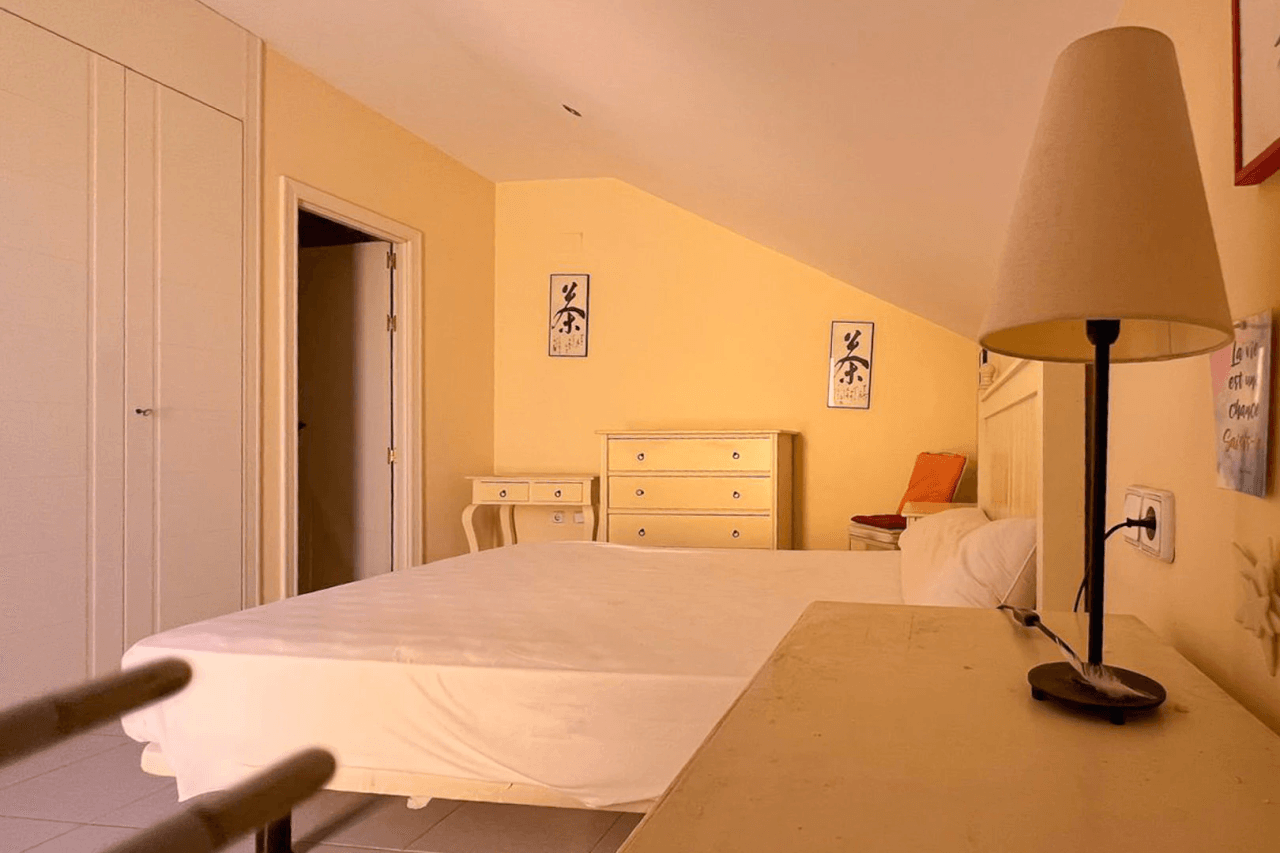 8269DEN Duplex penthouse avec terrasse et vue partielle sur la mer à vendre à Las Marina, Denia.