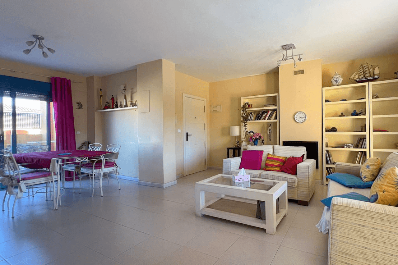 8269DEN Duplex penthouse avec terrasse et vue partielle sur la mer à vendre à Las Marina, Denia.