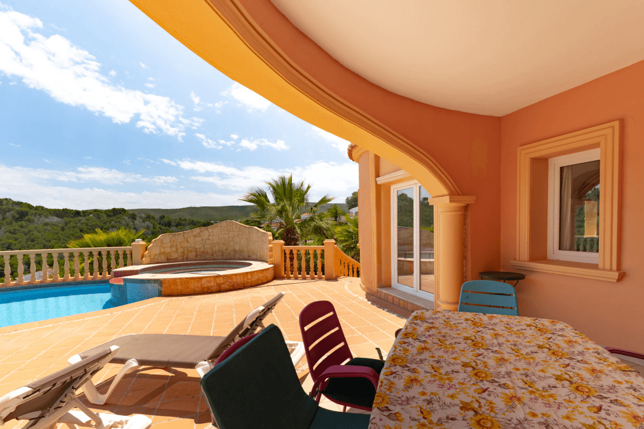 4650JAV Villa tradicional con vistas al mar en venta en Tosalet 5, Jávea.