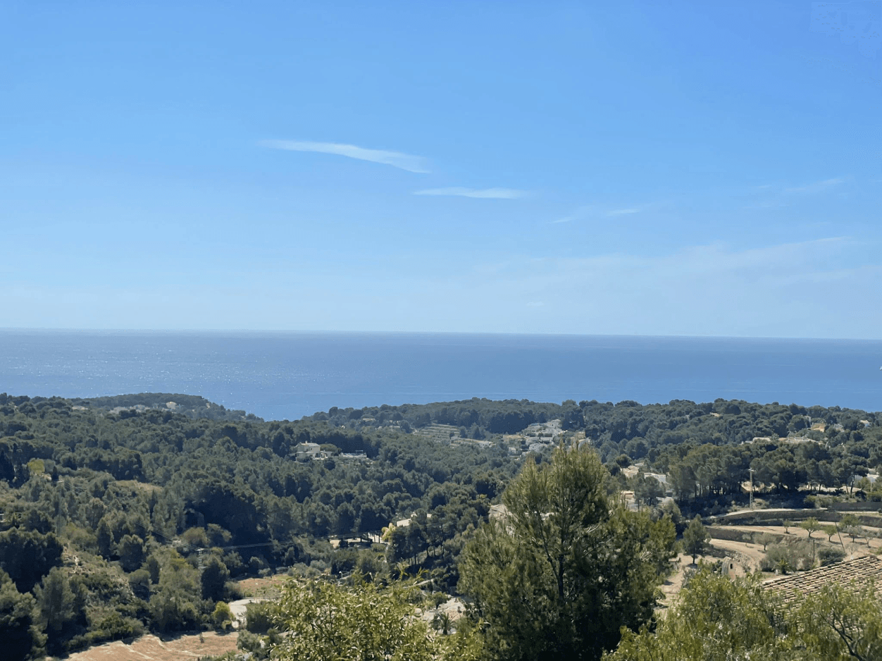 6167BEN Gran parcela edificable con impresionantes vistas al mar en venta en Benissa