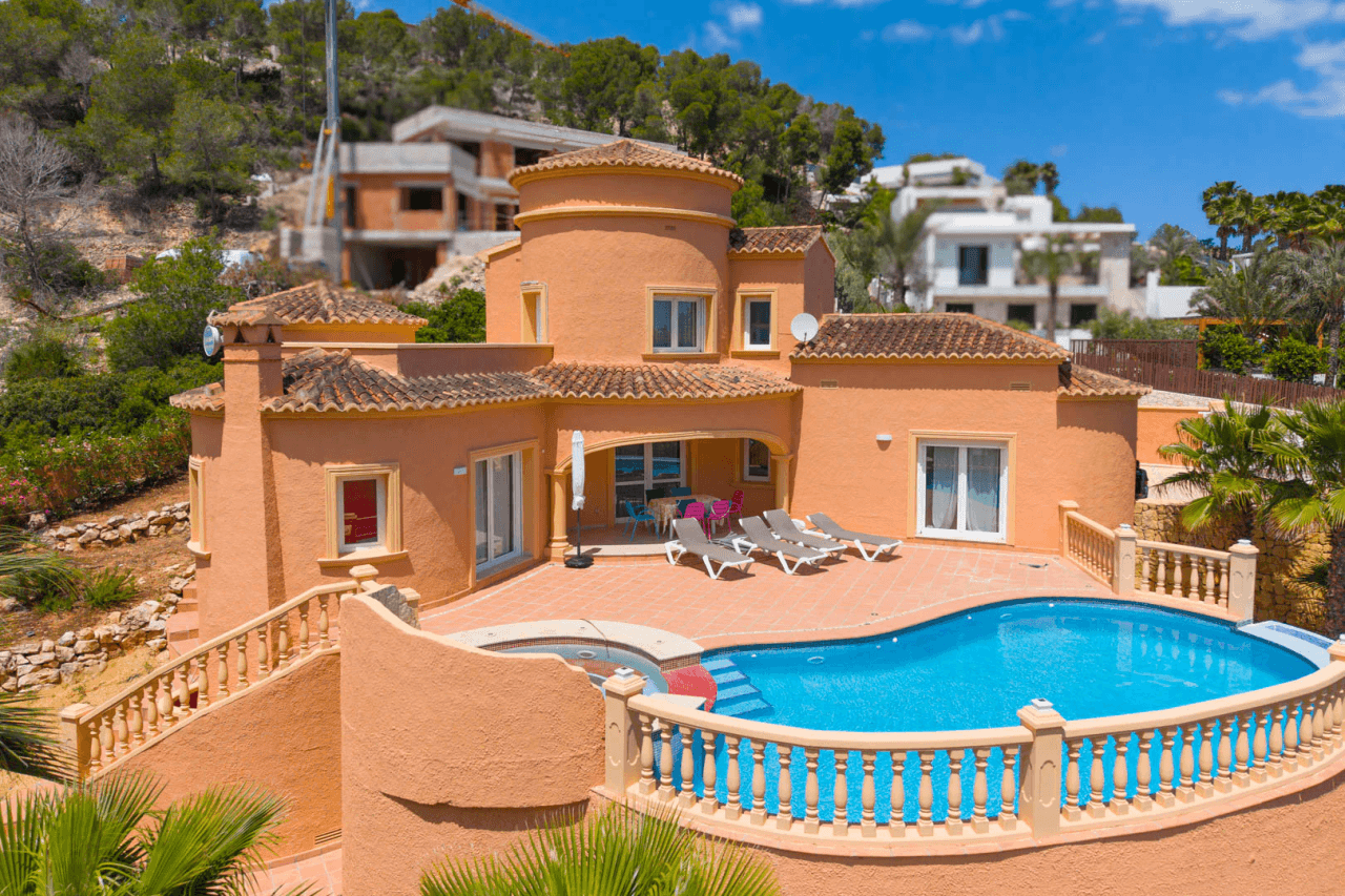 4650JAV Villa tradicional con vistas al mar en venta en Tosalet 5, Jávea.