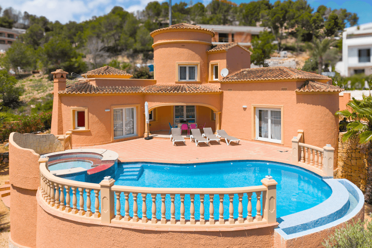 4650JAV Villa tradicional con vistas al mar en venta en Tosalet 5, Jávea.