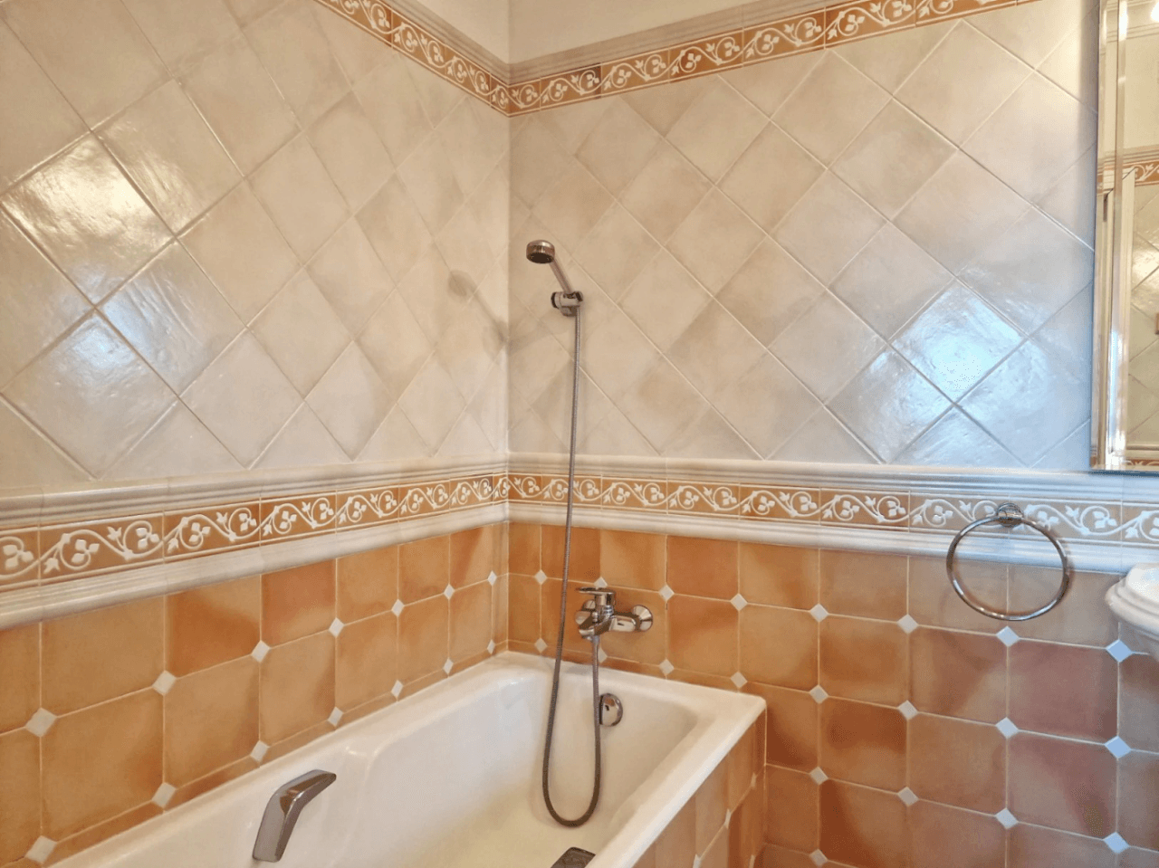 Gelijkvloerse villa met uitzicht op zee in Marquesa VI