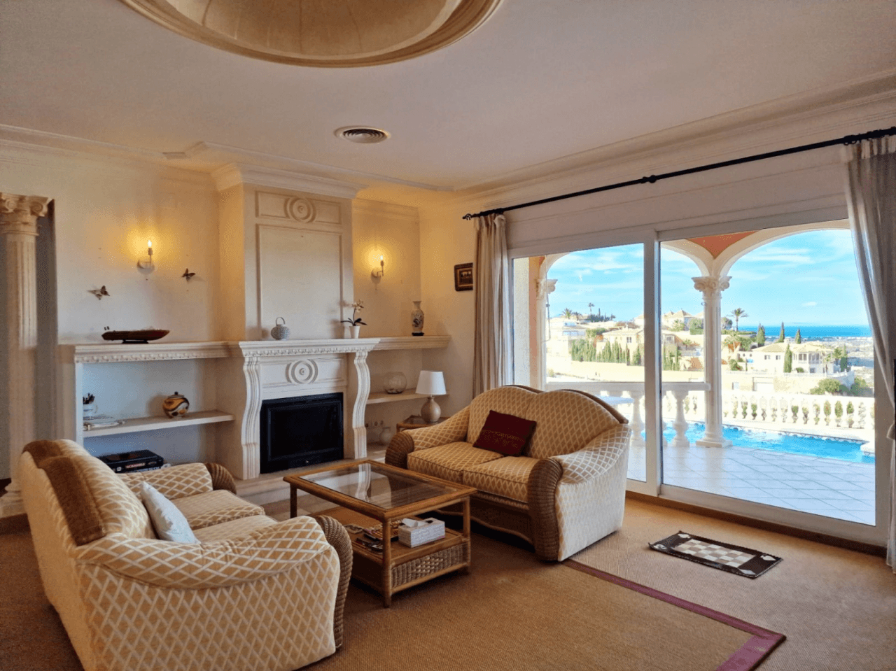 Gelijkvloerse villa met uitzicht op zee in Marquesa VI