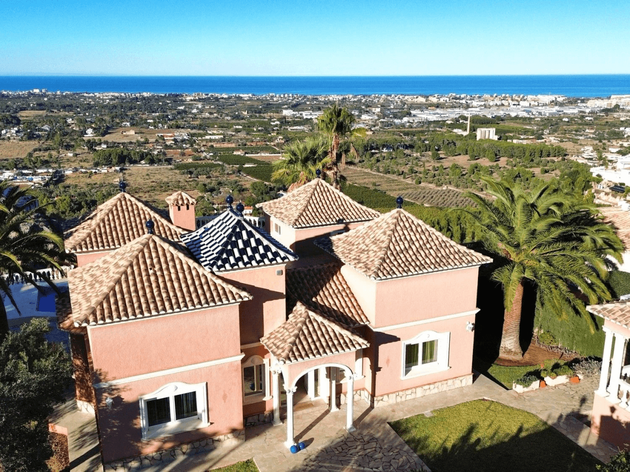 Gelijkvloerse villa met uitzicht op zee in Marquesa VI