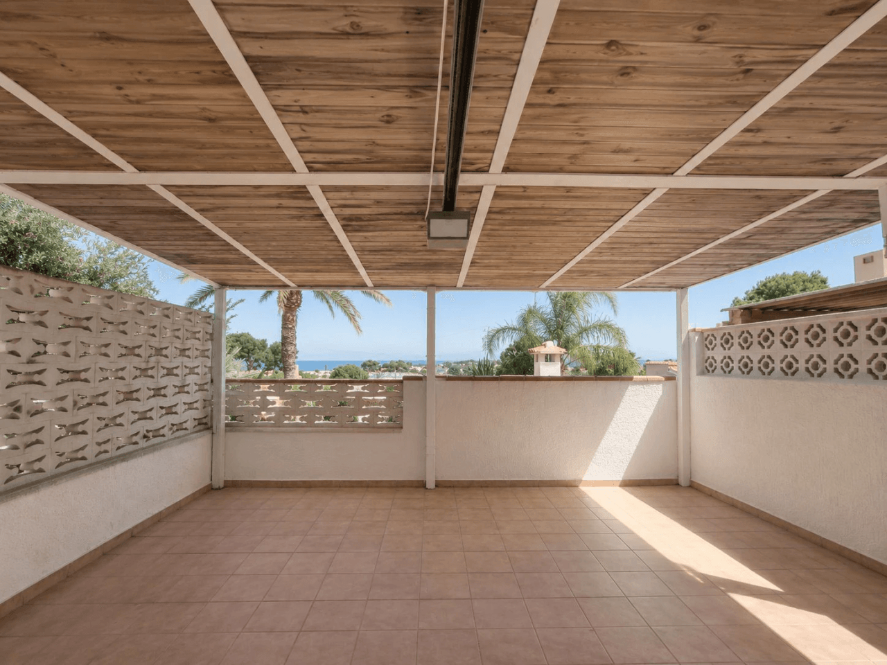 Villa de 3 dormitorios y vistas al mar en el Montgó, Dénia