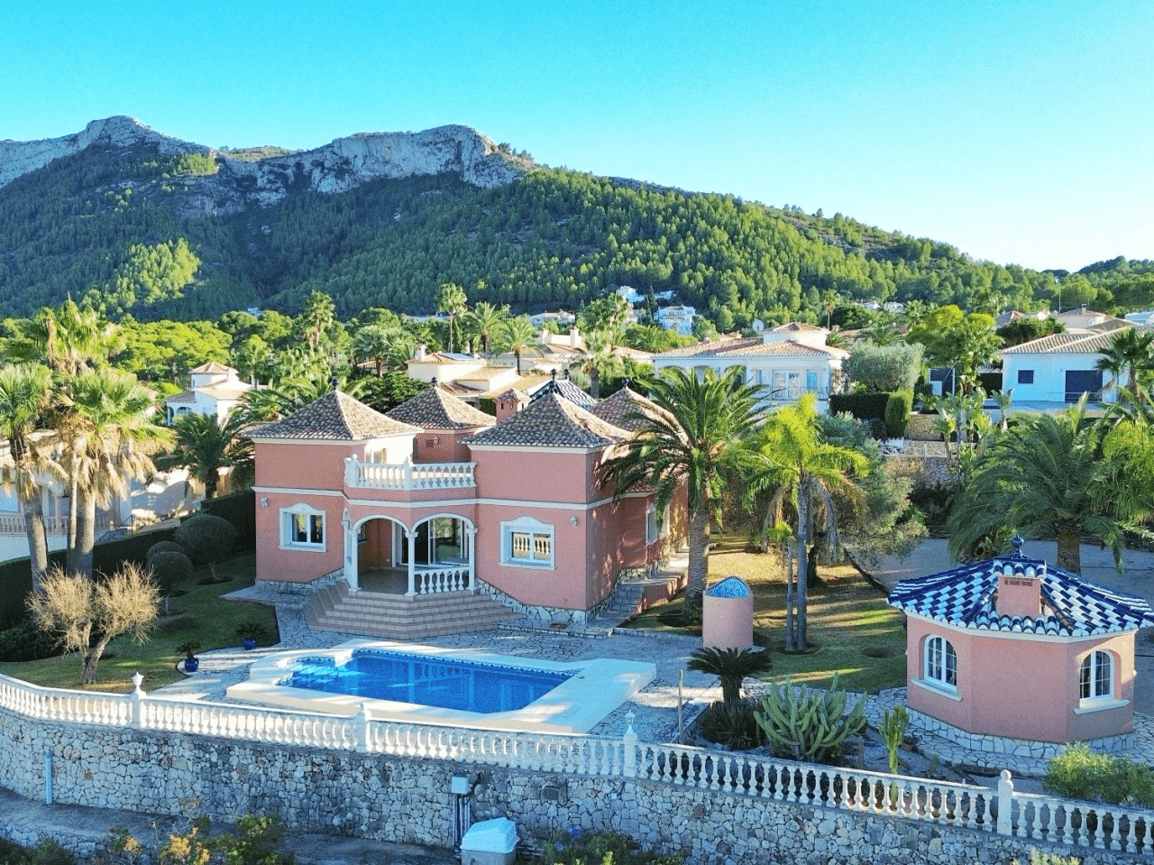 Gelijkvloerse villa met uitzicht op zee in Marquesa VI