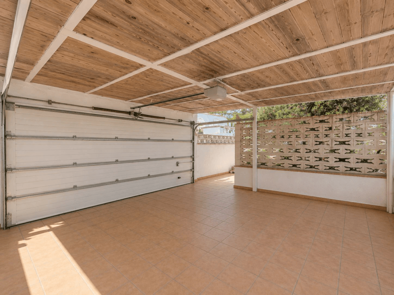 Villa de 3 dormitorios y vistas al mar en el Montgó, Dénia