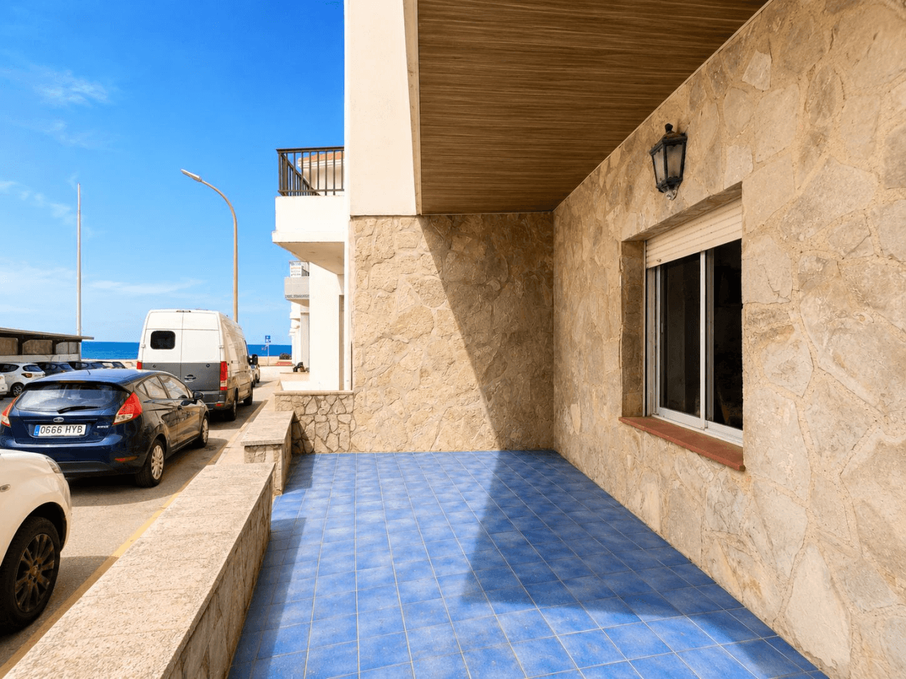 Adosado de 4 dormitorios y vistas al mar en Les Deveses, Dénia