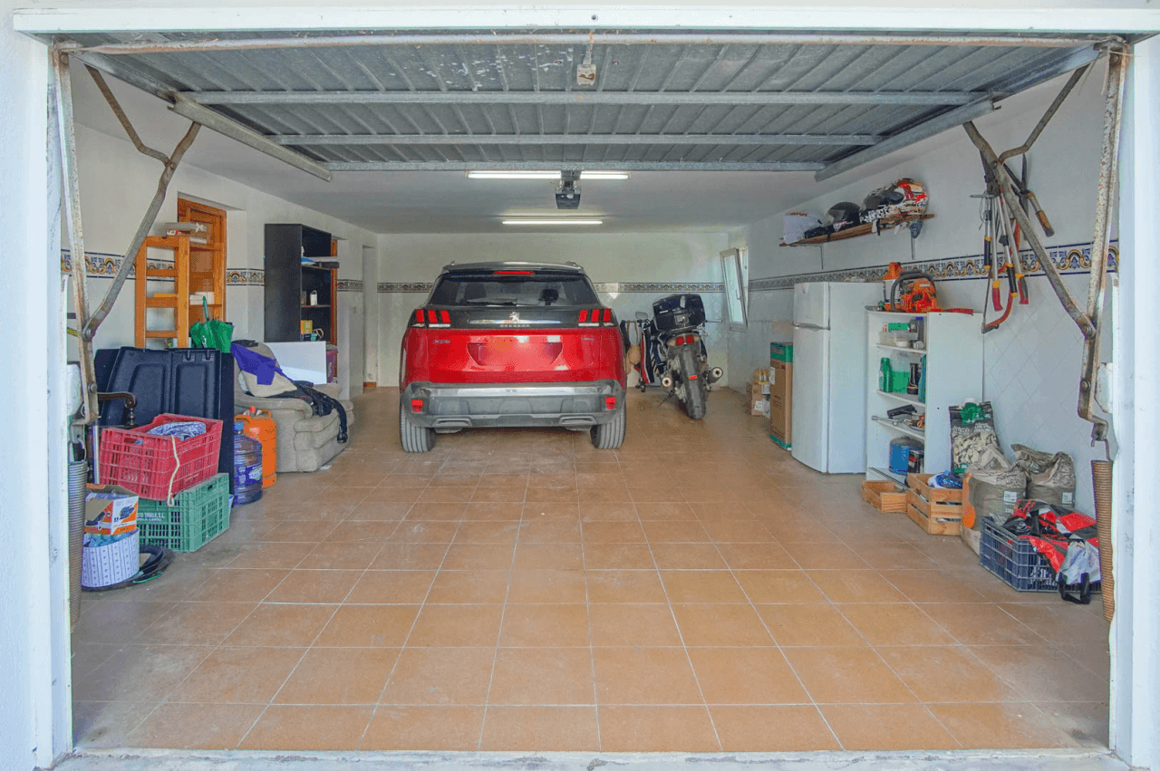 8176DEN Villa met gedeeltelijk zeezicht te koop in las Rotas, Denia