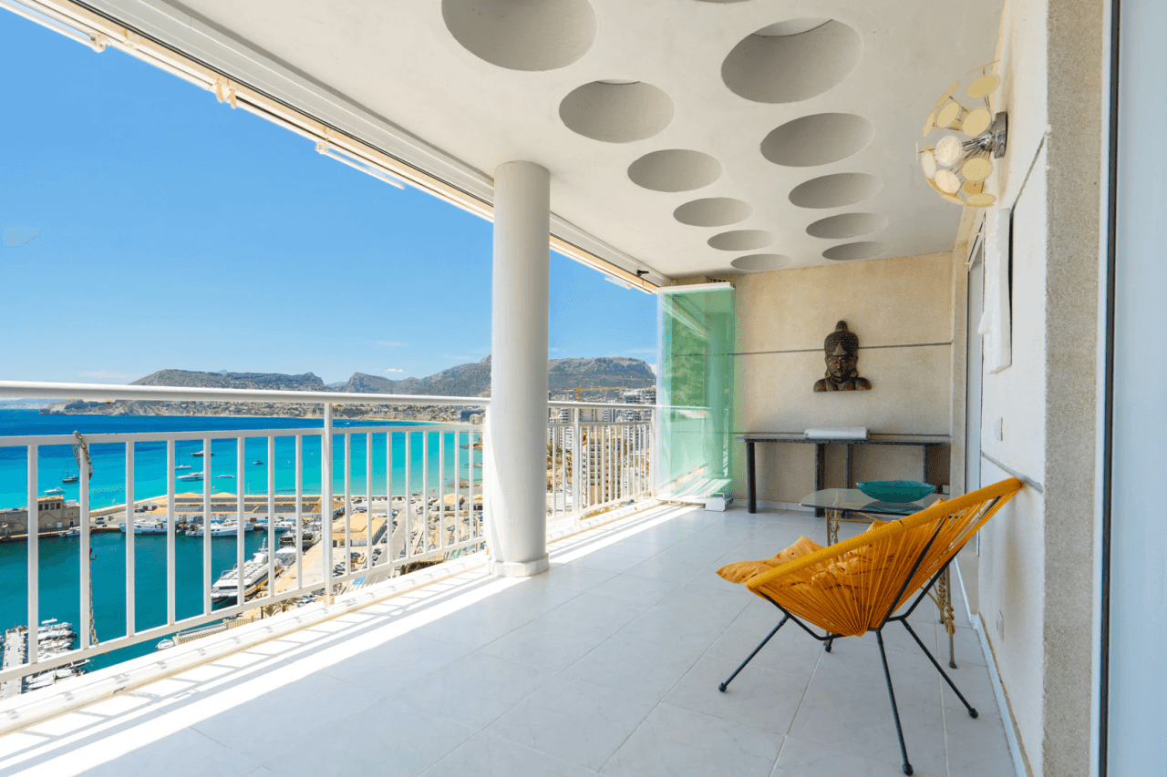 C4XY4655CAL Penthouse en première ligne avec vue panoramique sur la mer à vendre dans le port de Calpe