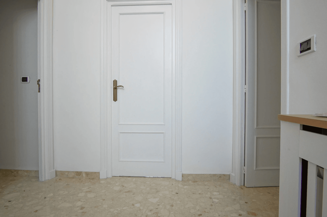 8176DEN Villa met gedeeltelijk zeezicht te koop in las Rotas, Denia