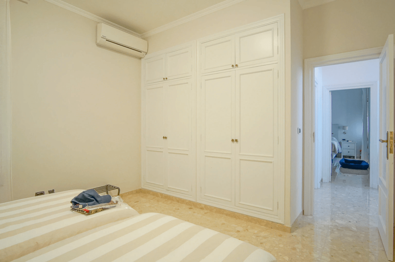 8176DEN Villa met gedeeltelijk zeezicht te koop in las Rotas, Denia