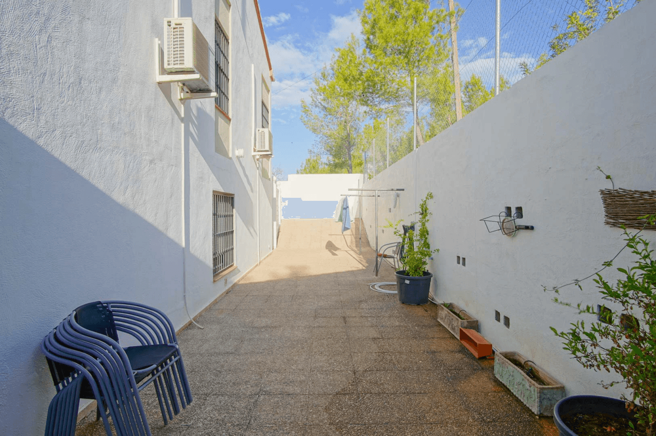 8176DEN Villa met gedeeltelijk zeezicht te koop in las Rotas, Denia