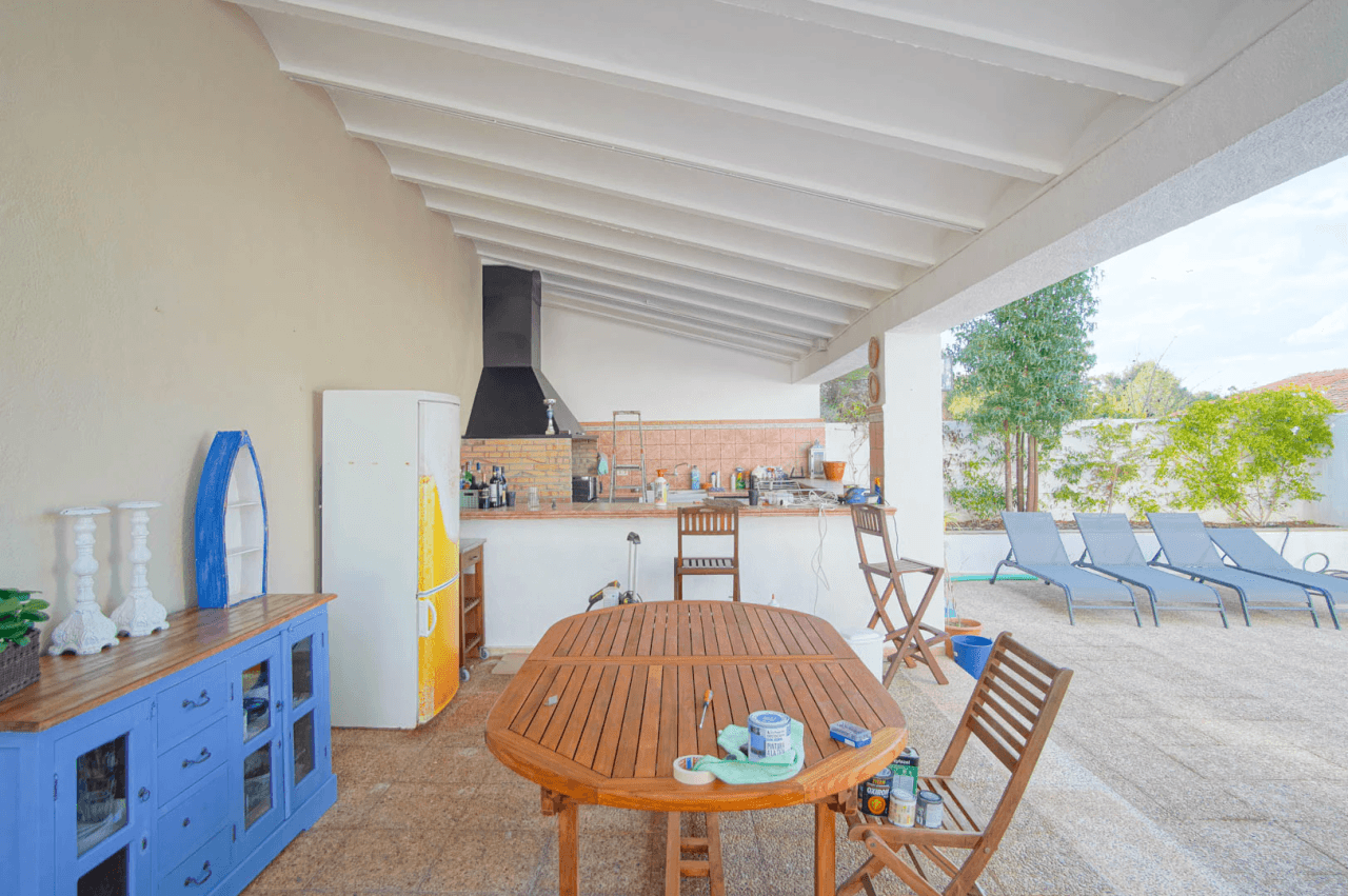 8176DEN Villa met gedeeltelijk zeezicht te koop in las Rotas, Denia