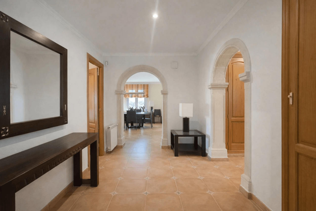 Drie slaapkamers villa, gastenappartement en zeezicht in Montgó, Dénia