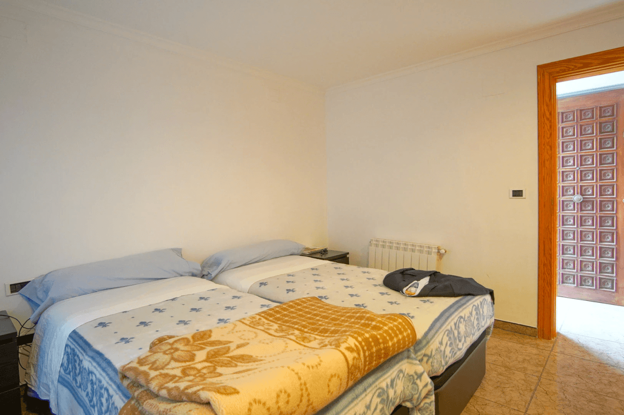 8176DEN Villa met gedeeltelijk zeezicht te koop in las Rotas, Denia
