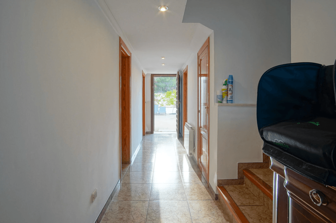 8176DEN Villa met gedeeltelijk zeezicht te koop in las Rotas, Denia
