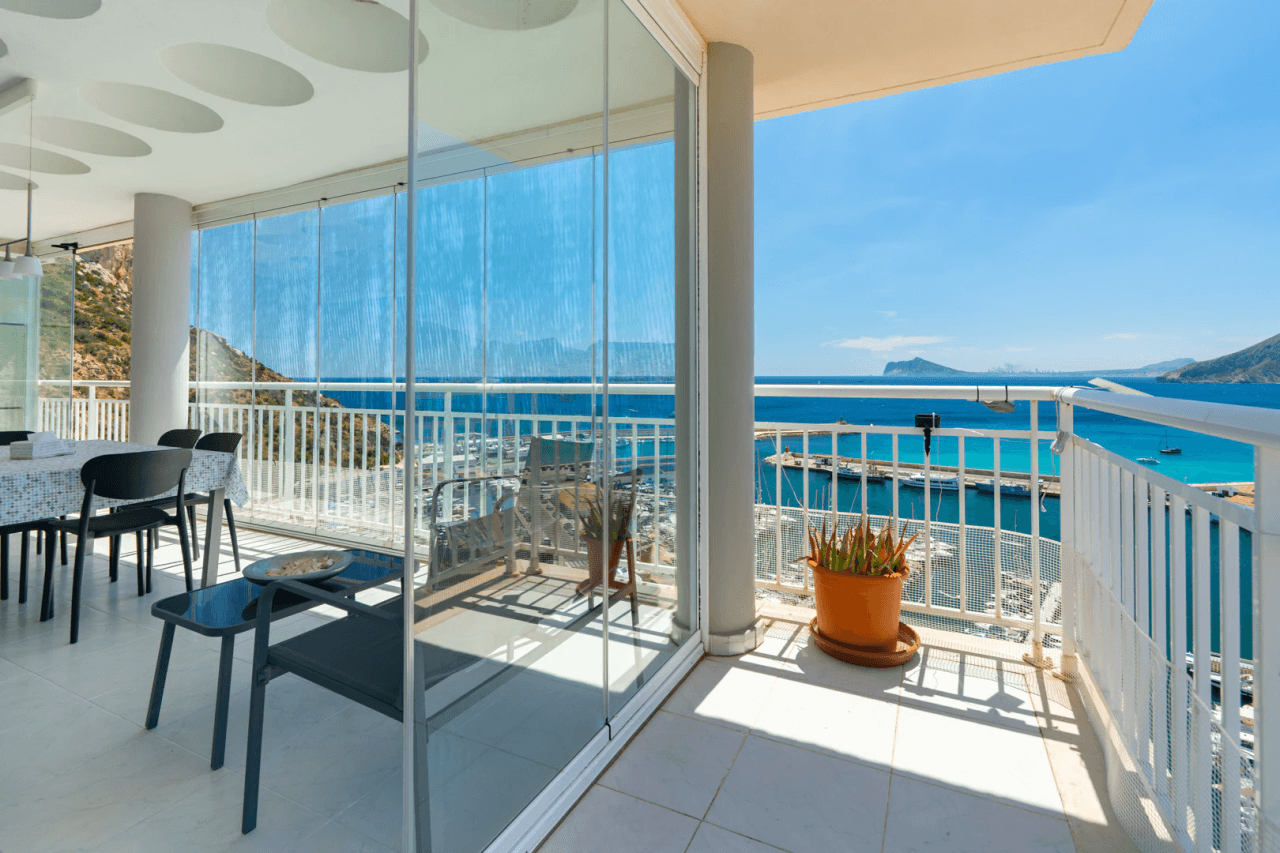 C4XY4656CAL Erstklassiges Penthouse mit Meerblick, 200 m vom Strand in Calpe zu verkaufen