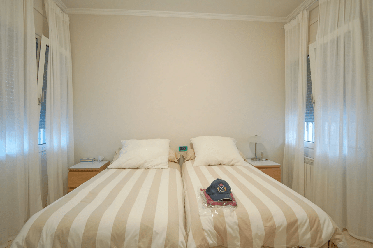 8176DEN Villa met gedeeltelijk zeezicht te koop in las Rotas, Denia