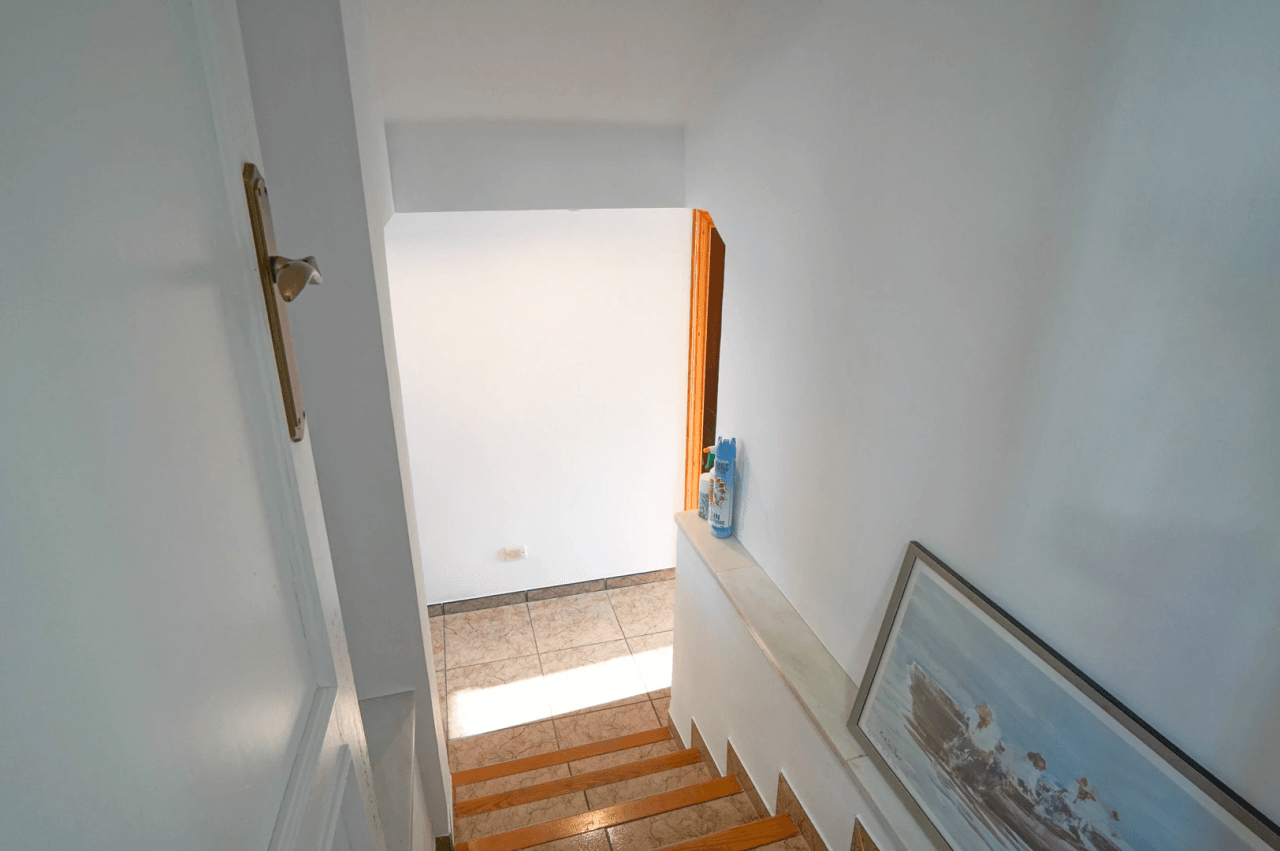 8176DEN Villa met gedeeltelijk zeezicht te koop in las Rotas, Denia